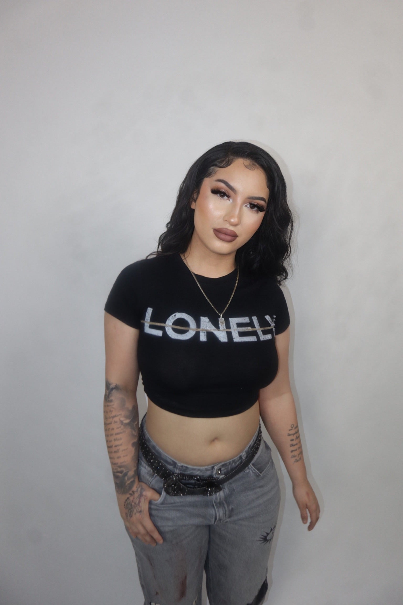 LONELY TEE